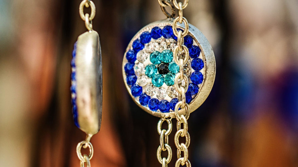 Understanding Narcissist Symptoms & How Evil Eye Jewellery Can Help