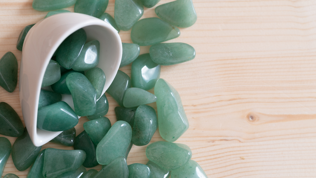 Jade Meaning: Healing Properties & Everyday Uses